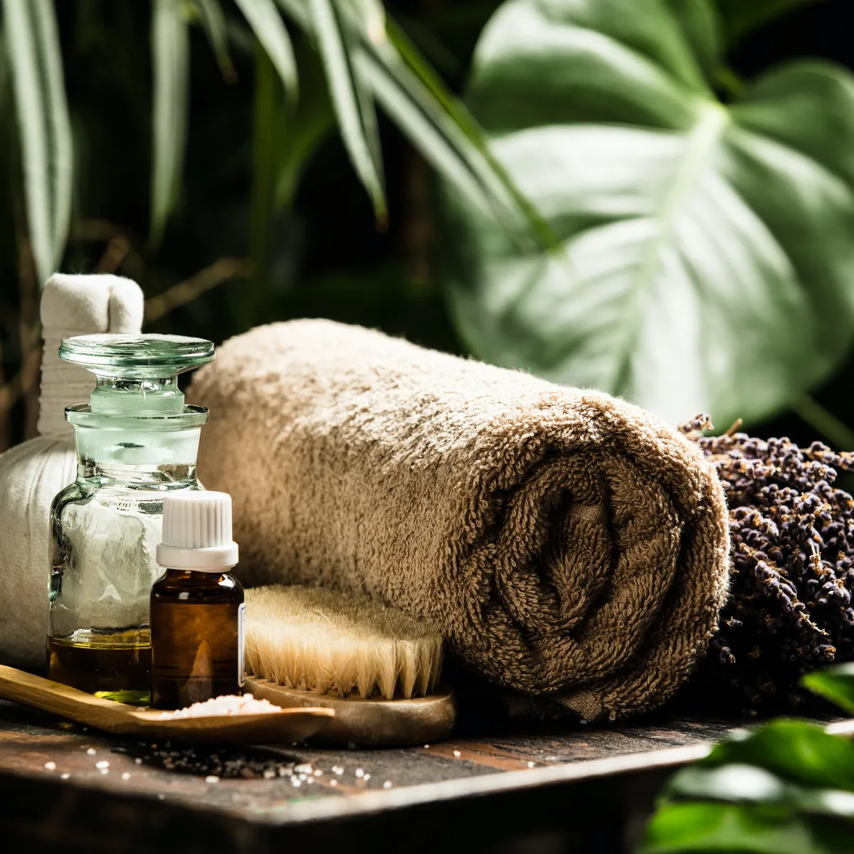 Oils, towels and spa atmosphere